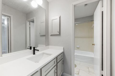 Tiny photo for 2001 Parker LN #129, Austin, TX 78741 (MLS # 3114963)