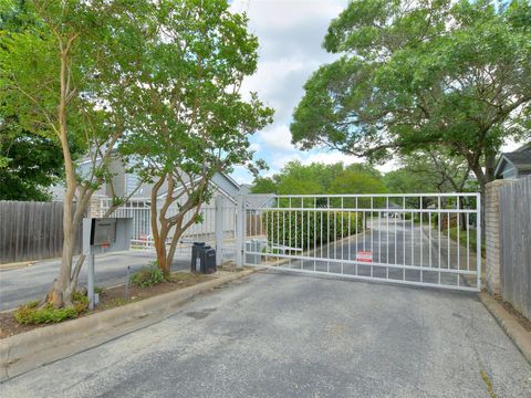 Tiny photo for 2001 Parker LN #129, Austin, TX 78741 (MLS # 3114963)