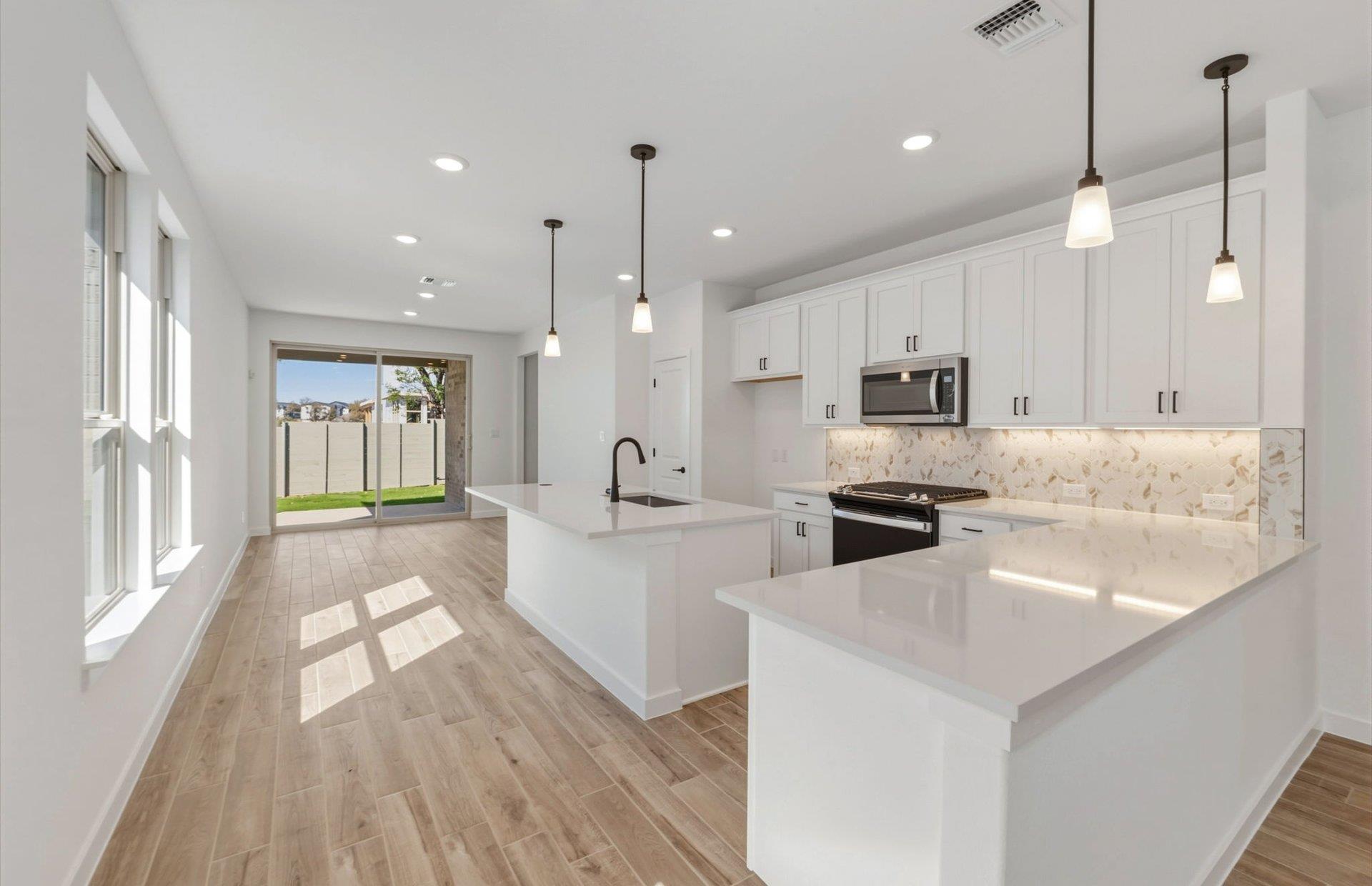 1832 Spring Mountain CV