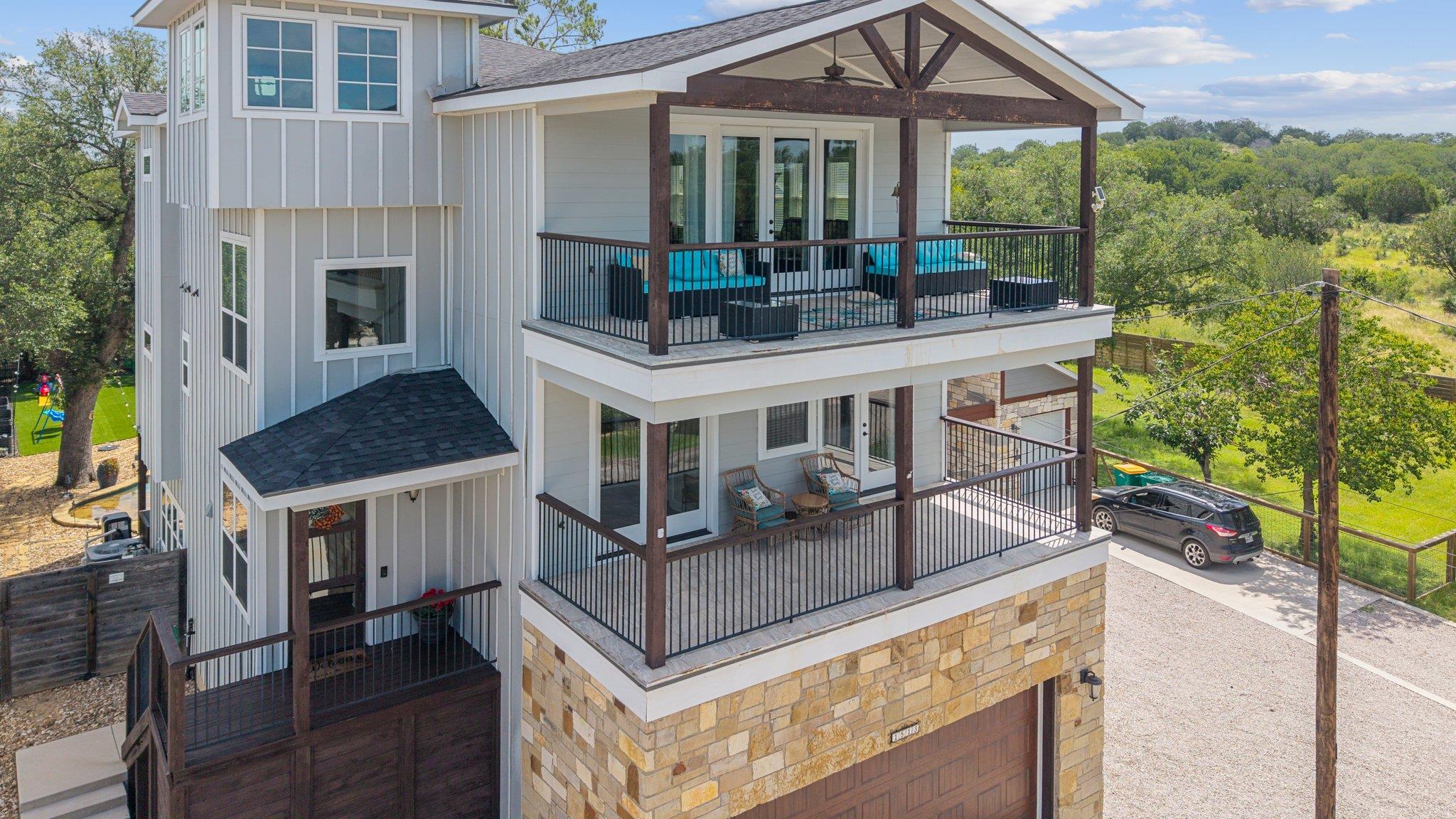 1513 Hill Top DR