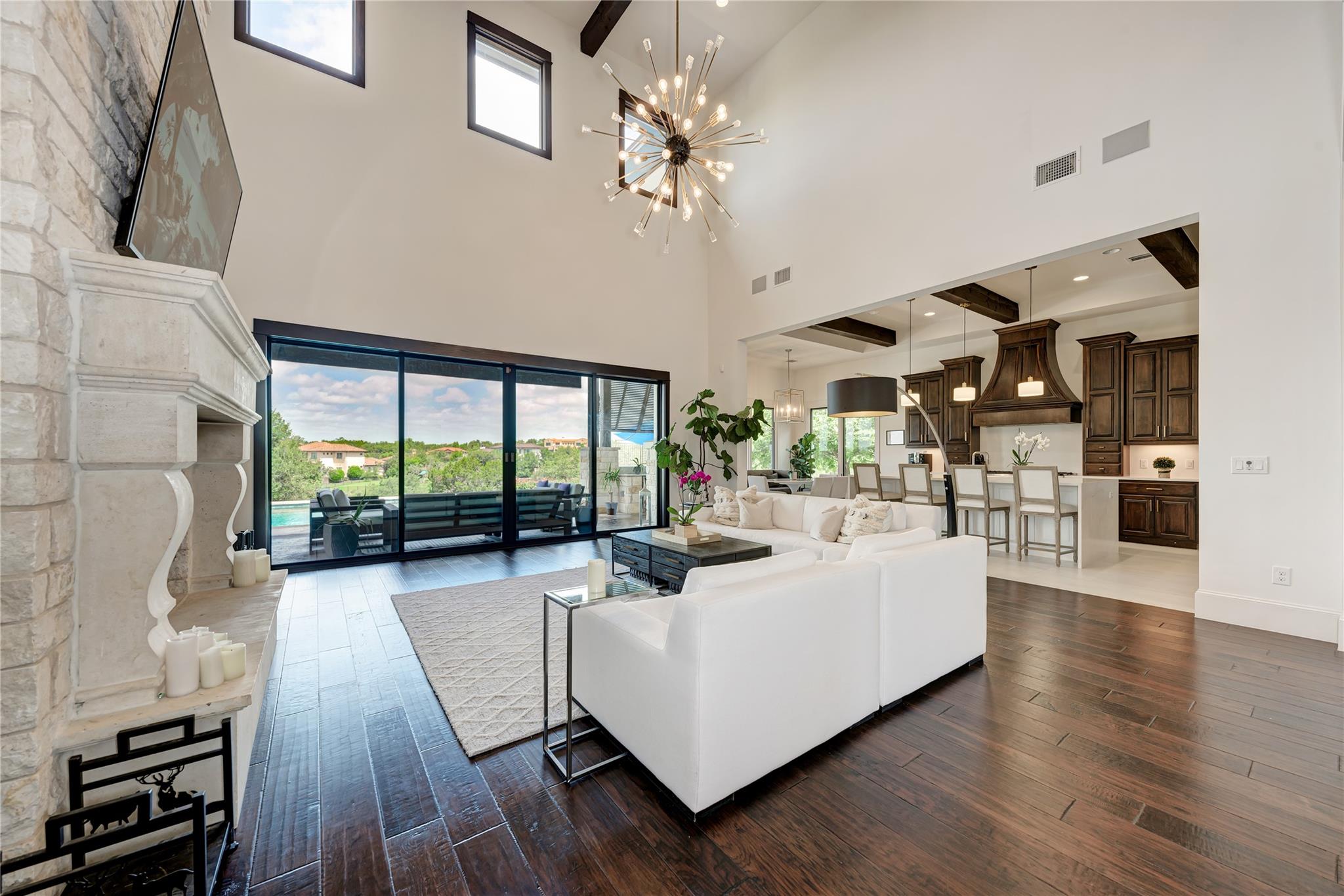 8100 Magnolia Ridge CV