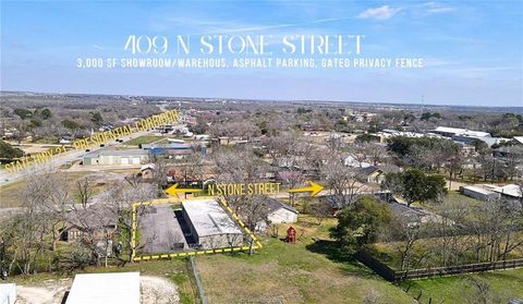 Photo of 409 N Stone Street St, Caldwell, TX 77836 (MLS # 8640528)