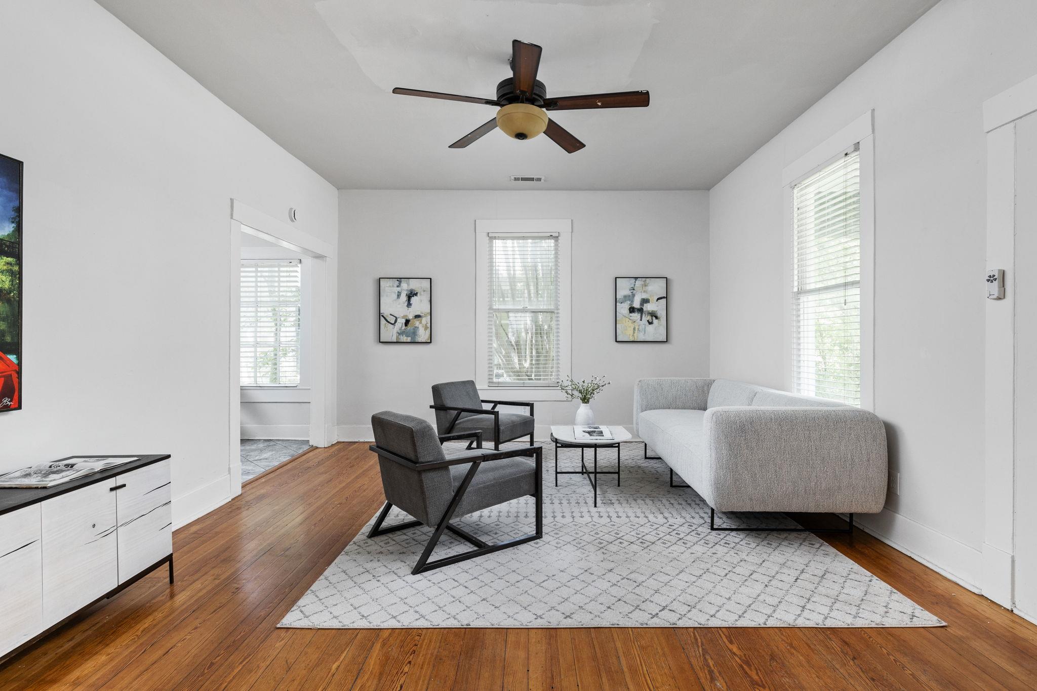 207 W 39th A,B,C ST