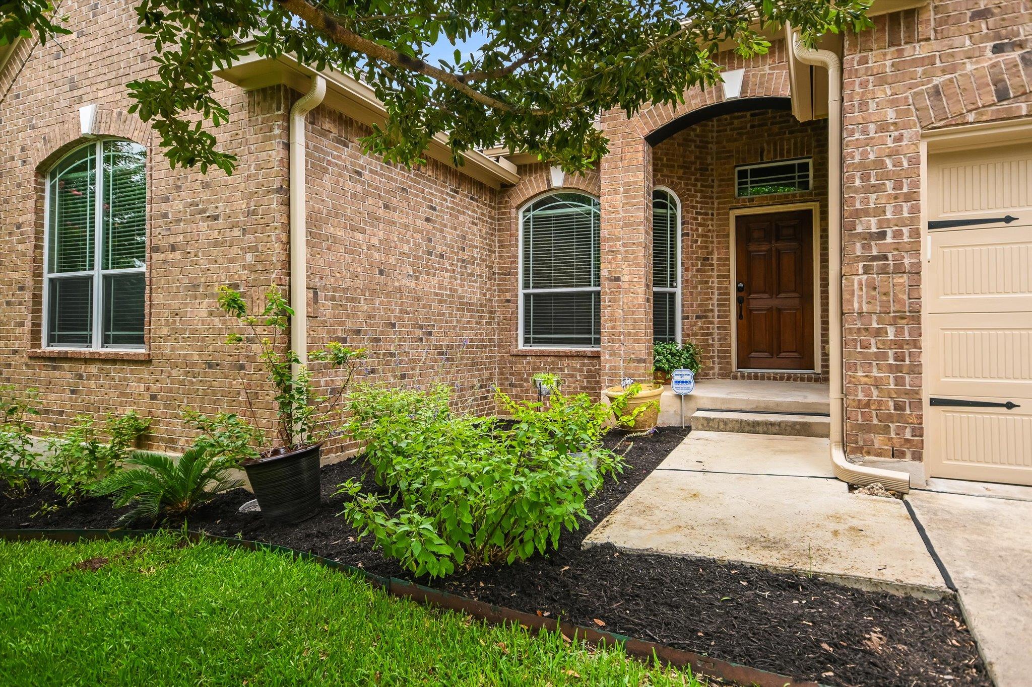 4230 Adagio PL