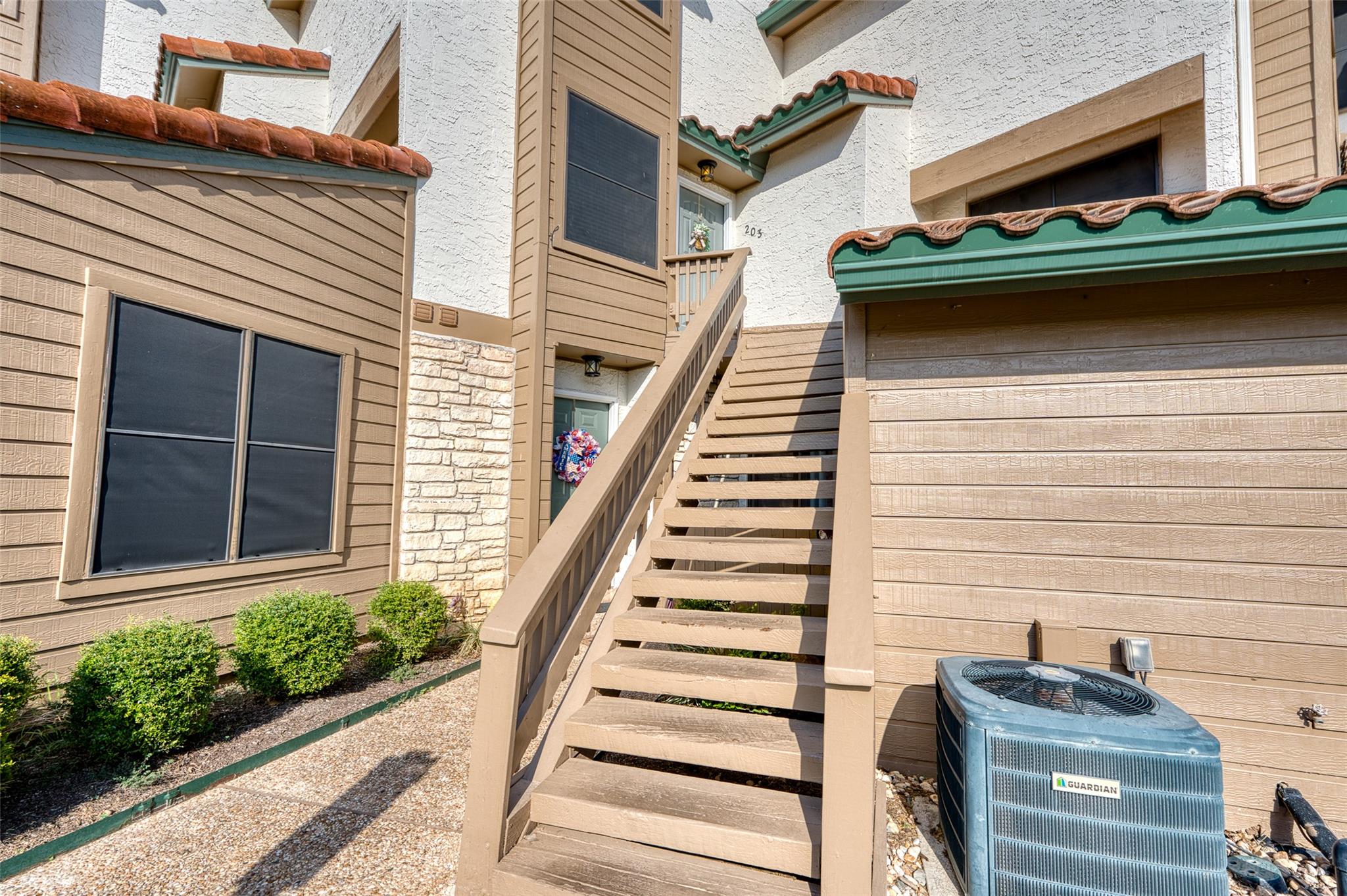 509 Short Circuit 203