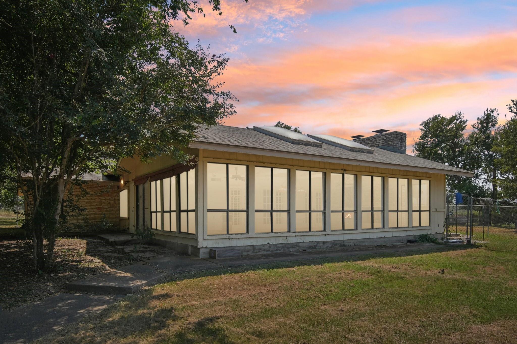 1038 Red Town RD