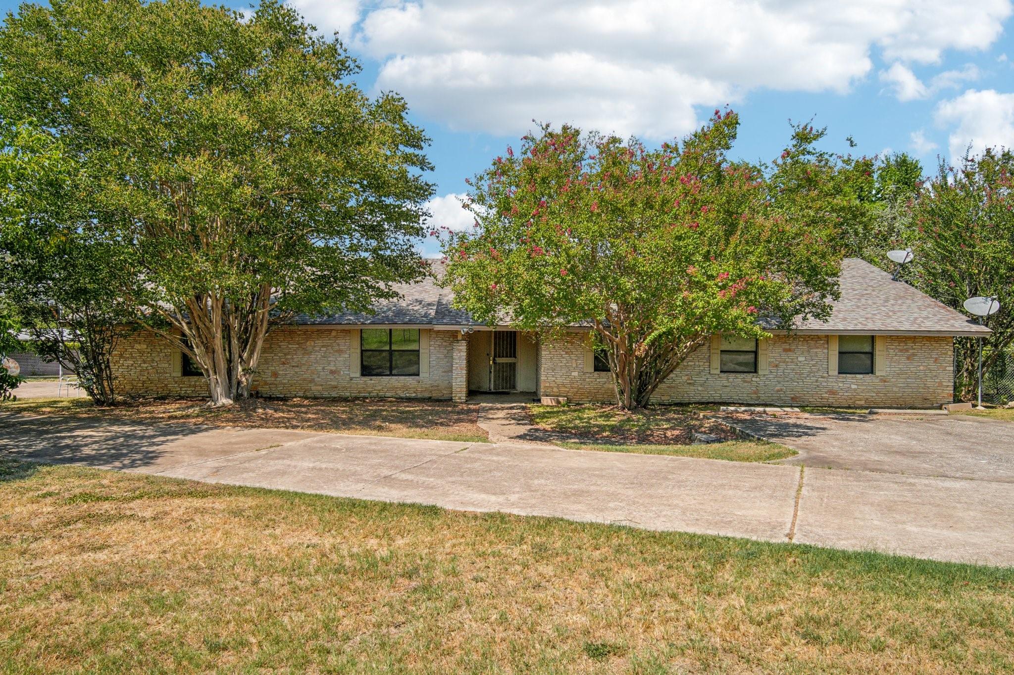 1038 Red Town RD