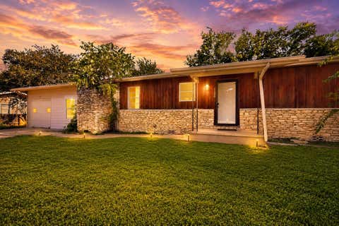 Photo of 1100 Neans DR, Austin, TX 78758 (MLS # 8513140)