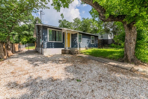 Photo of 1717 Bunche RD, Austin, TX 78721 (MLS # 3164687)