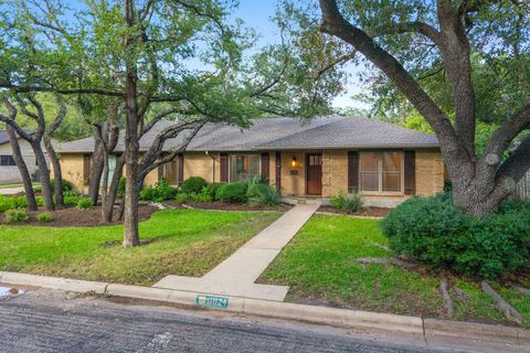 11924 Brookwood CIR Austin TX 78750