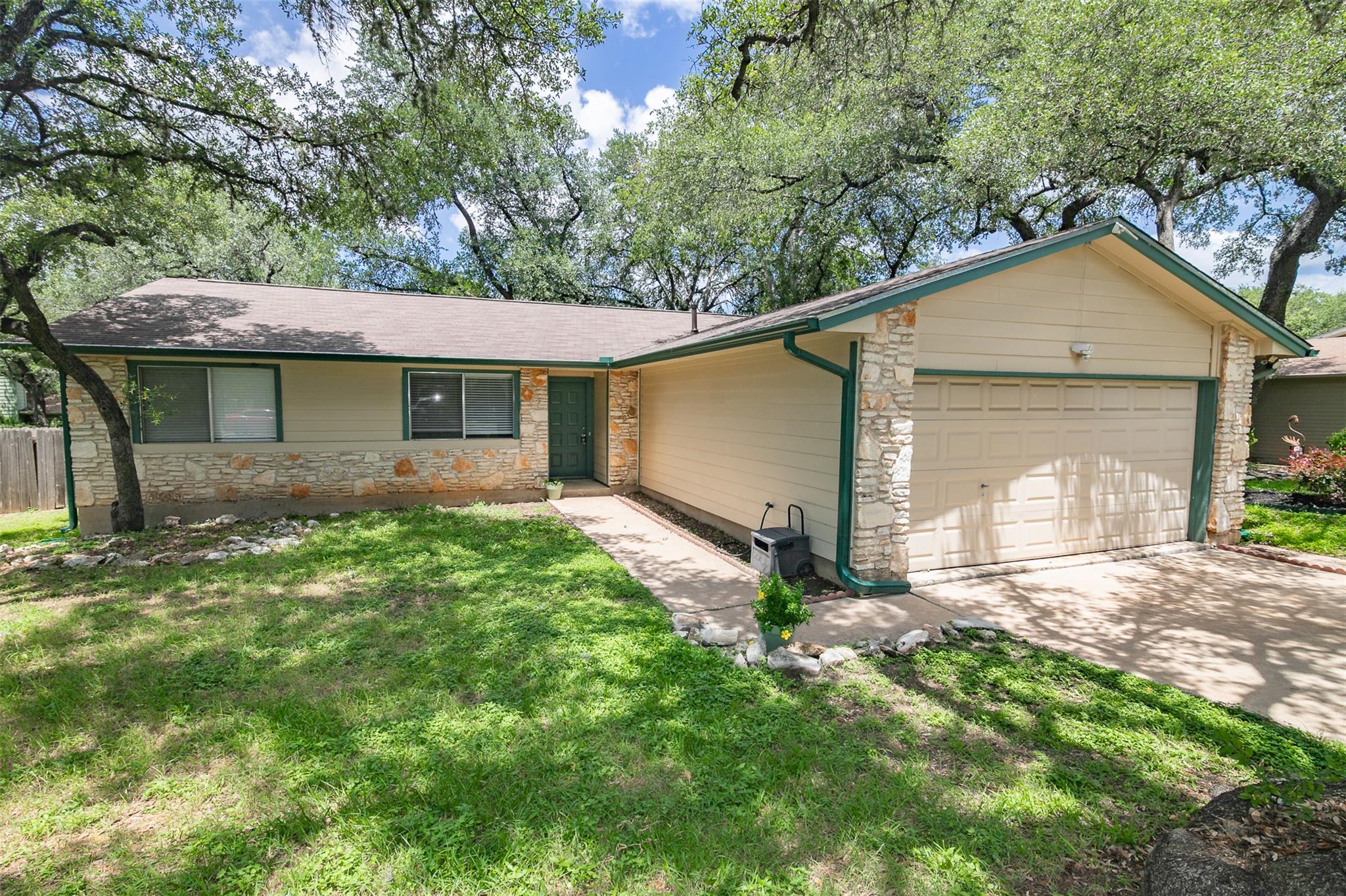 3312 Galesburg DR