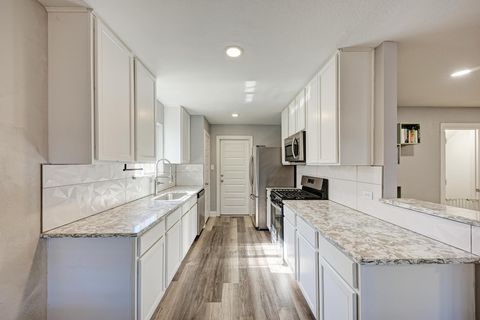 Tiny photo for 8201 Belclaire LN, Austin, TX 78748 (MLS # 1607270)