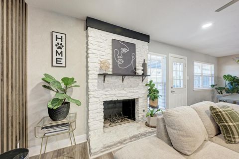 Tiny photo for 8201 Belclaire LN, Austin, TX 78748 (MLS # 1607270)