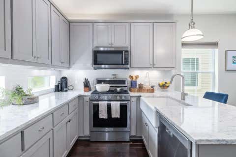 Tiny photo for 2705 Halcyon DR #7, Austin, TX 78702 (MLS # 3633827)