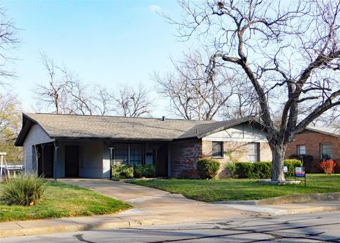 Photo of 8511 Burrell DR, Austin, TX 78757 (MLS # 5107545)