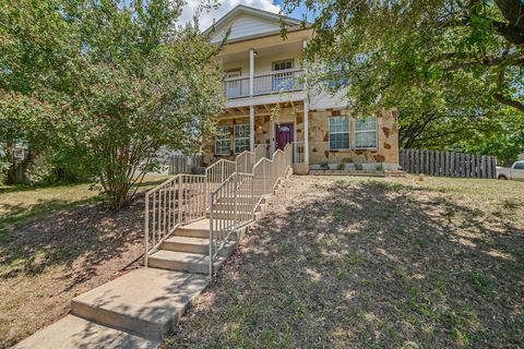 Photo of 6001 Perlita Dr, Austin, TX 78724 (MLS # 3430196)