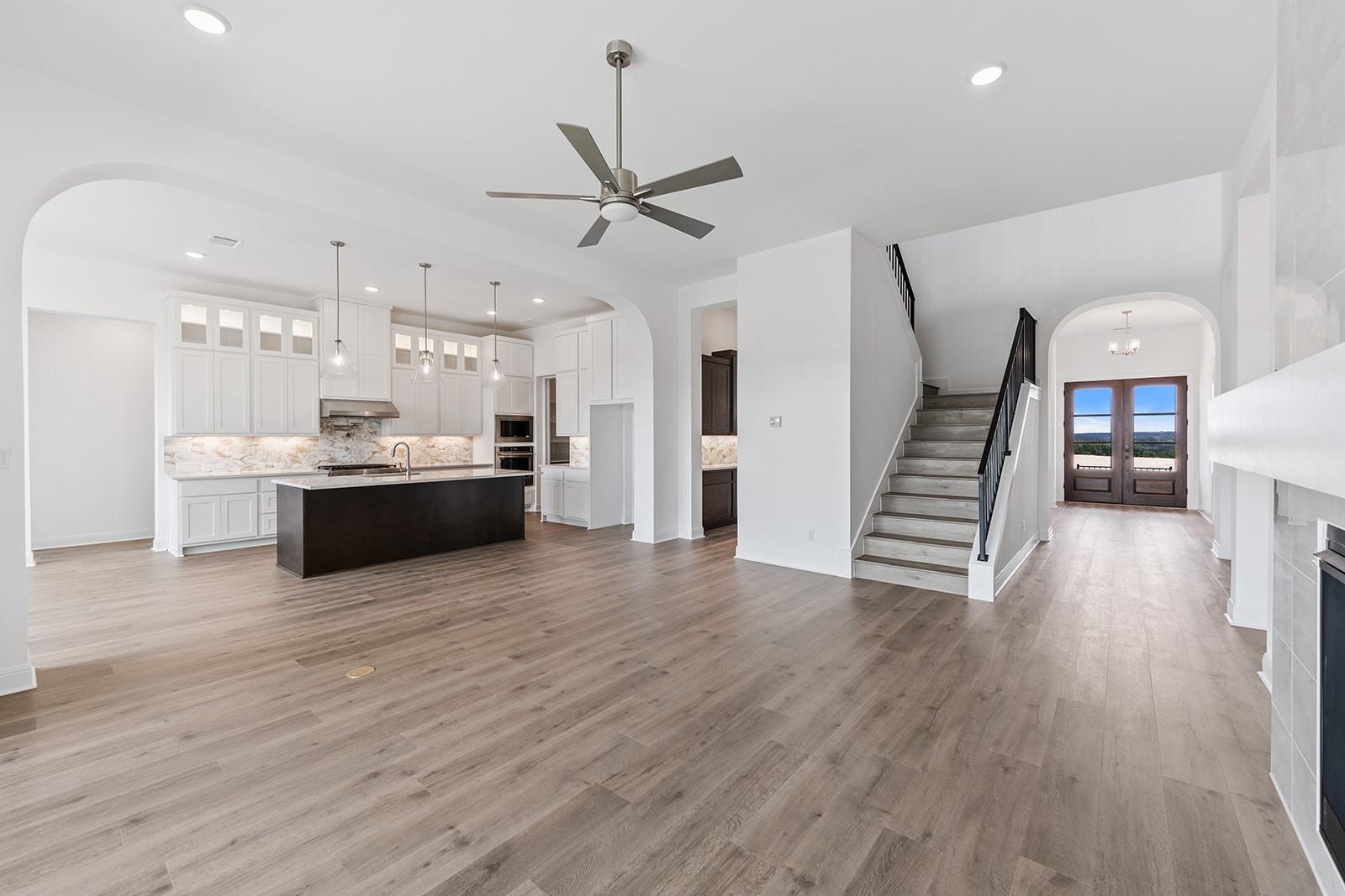 117 Yaklin DR