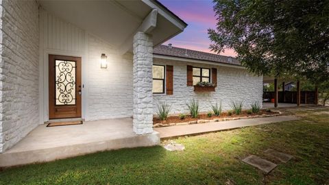 200 Rowlett RD Liberty Hill TX 78642