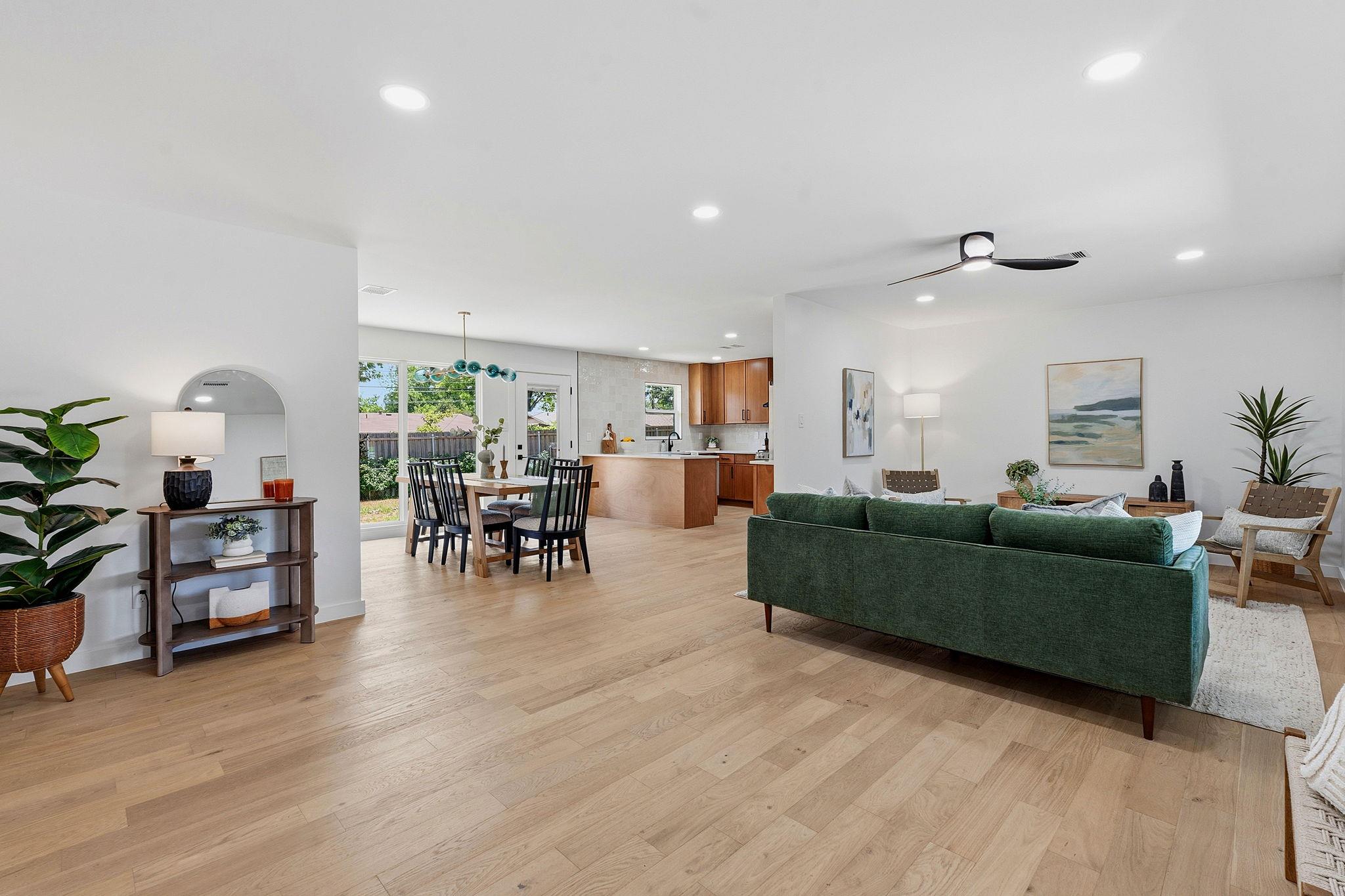 1203 Ridgehaven DR