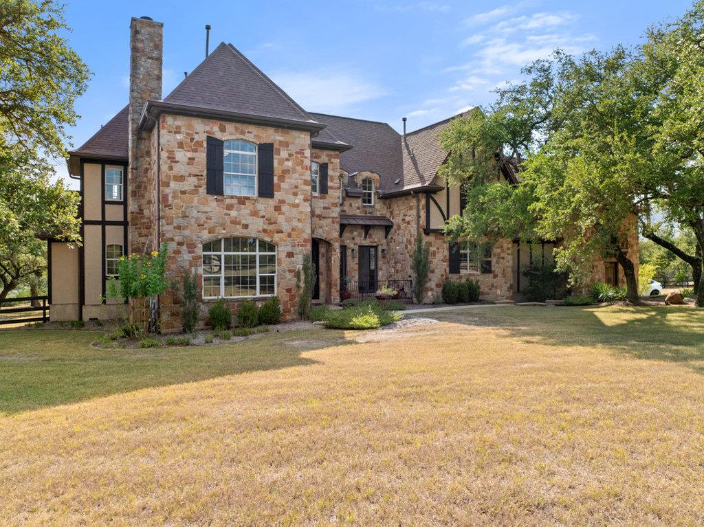 3140 La Ventana PKWY