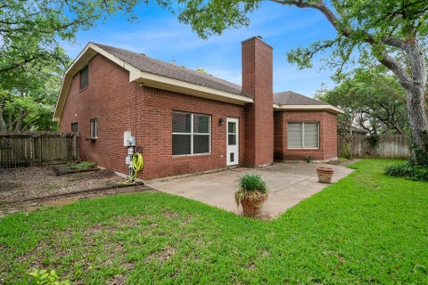 Tiny photo for 12900 Medina River WAY, Austin, TX 78732 (MLS # 7886226)