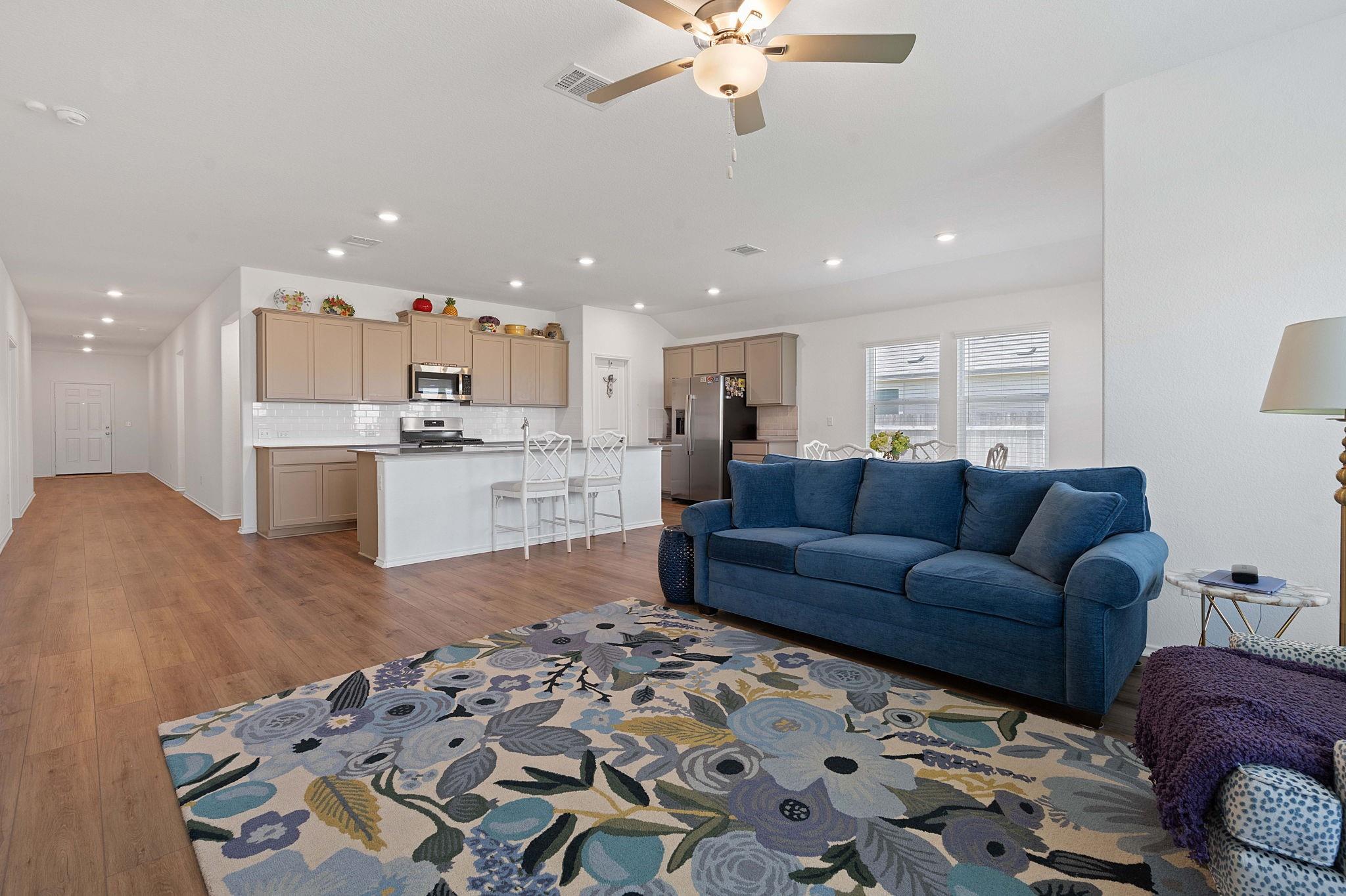 656 Silver Springs BND