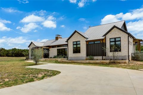 329 Calvary CV Dripping Springs TX 78620