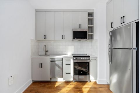 3120 Tom Miller ST Casita Austin TX 78723