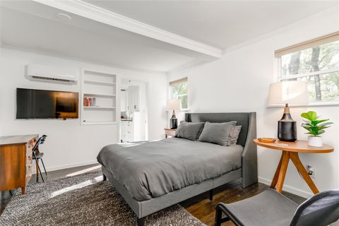 Tiny photo for 5323 Downs DR, Austin, TX 78721 (MLS # 9900153)
