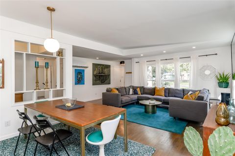 Tiny photo for 5323 Downs DR, Austin, TX 78721 (MLS # 9900153)