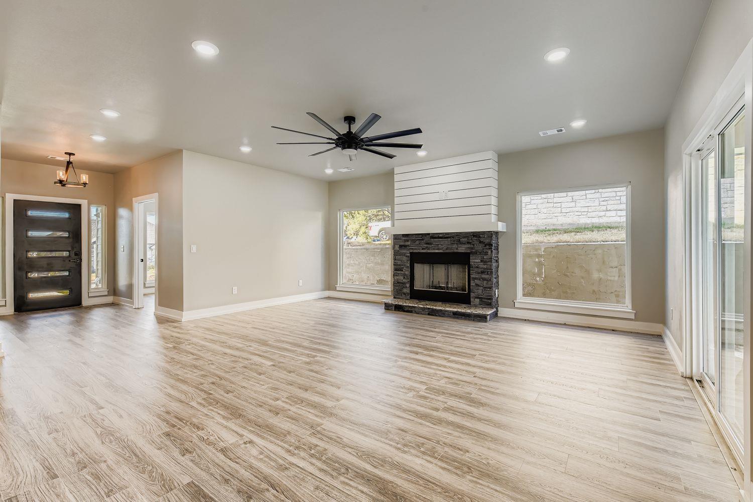 1403 Sunset DR