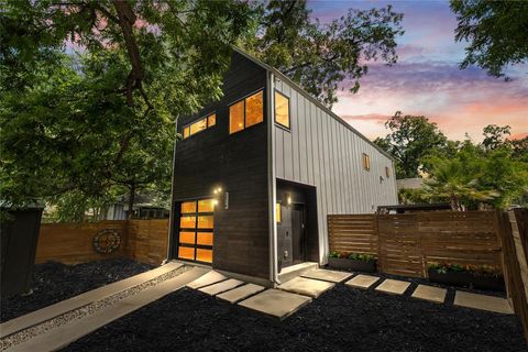 Photo of 2214 Garden ST #2, Austin, TX 78702 (MLS # 2142565)