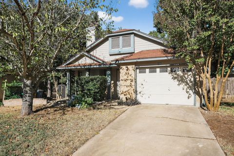 Photo of 8406 Siskin CV, Austin, TX 78745 (MLS # 6314711)