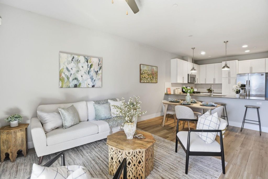 Photo of 2805 Dulce LN #1002, Austin, TX 78704 (MLS # 2471201)