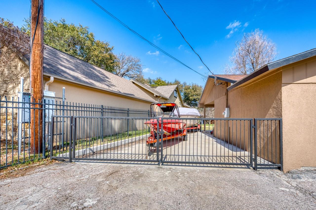1408 Highland Dr DR
