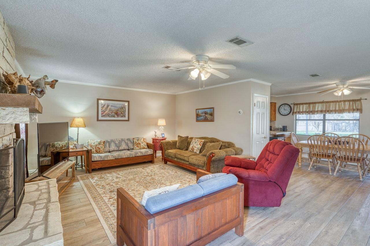 1408 Highland Dr DR