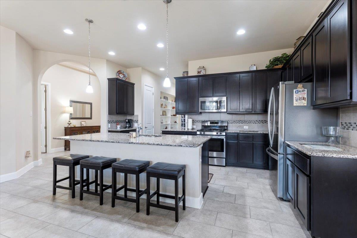 702 Old Settlers DR
