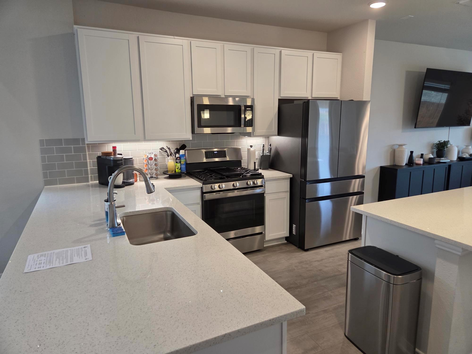 151 Arches DR
