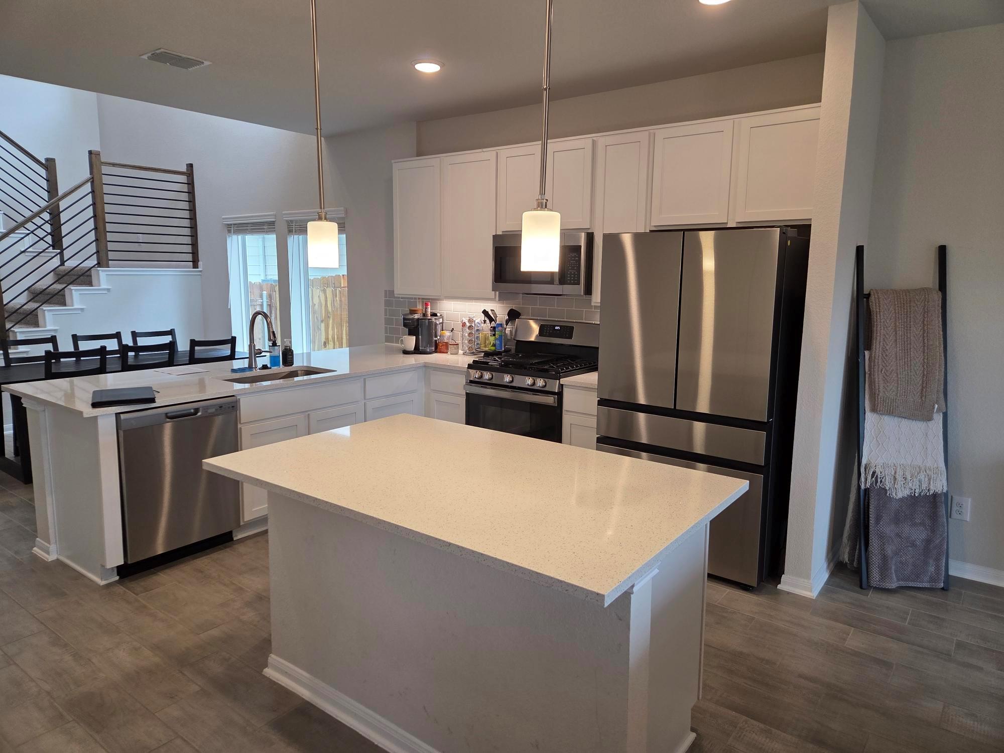 151 Arches DR