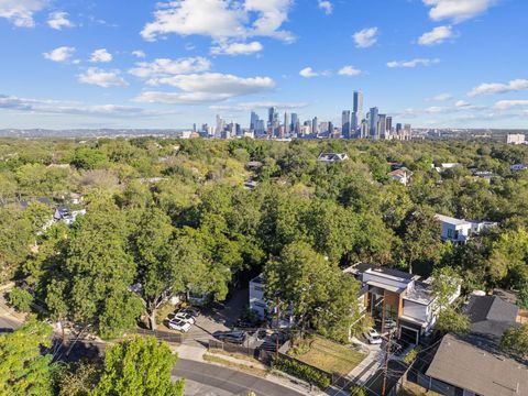 Photo of 1116 Mariposa DR #D, Austin, TX 78704 (MLS # 6923689)