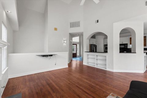 Tiny photo for 5813 Sandalwood HOLW, Austin, TX 78731 (MLS # 7517463)