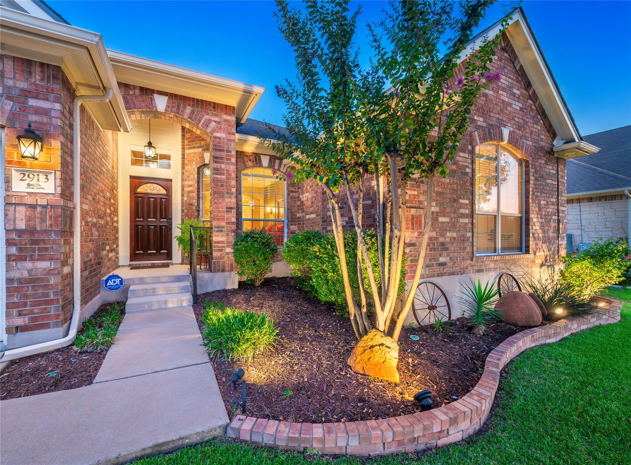 Photo 1 of 40 — 2913 Clinton PL, Round Rock, TX 78665