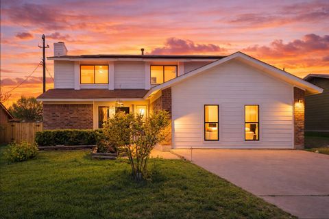 Photo of 13004 Esplanade ST, Austin, TX 78727 (MLS # 6262350)