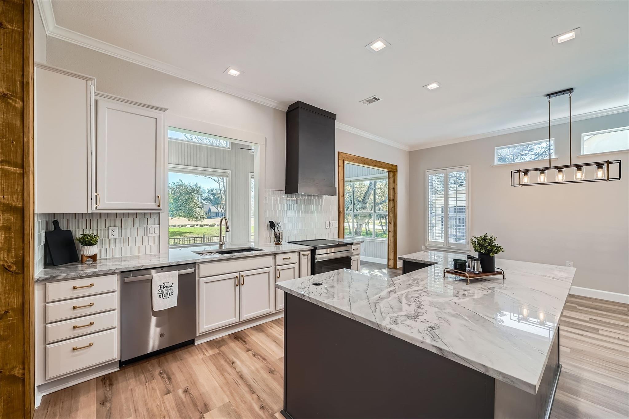102 Blue Sky CT