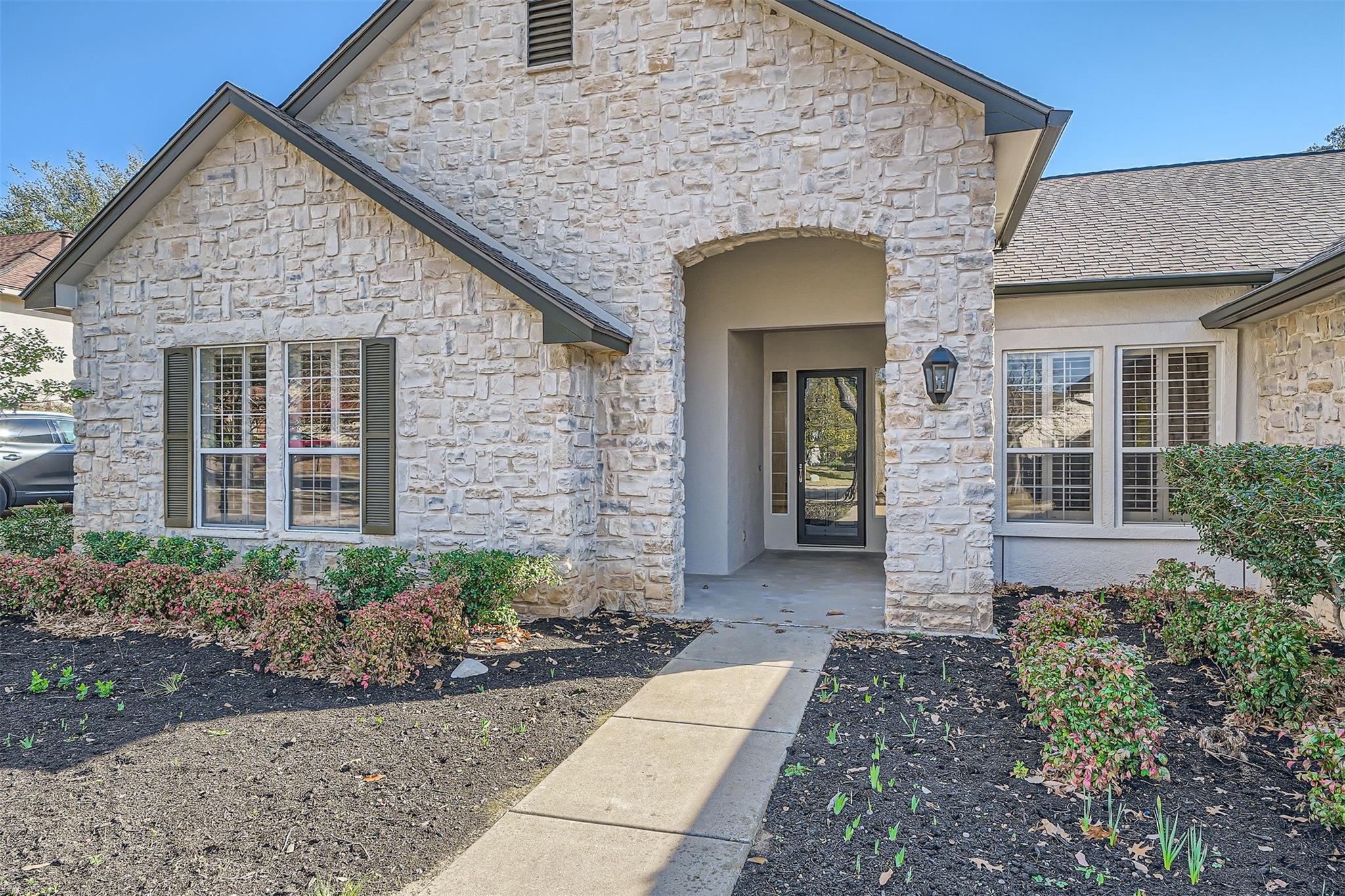 102 Blue Sky CT