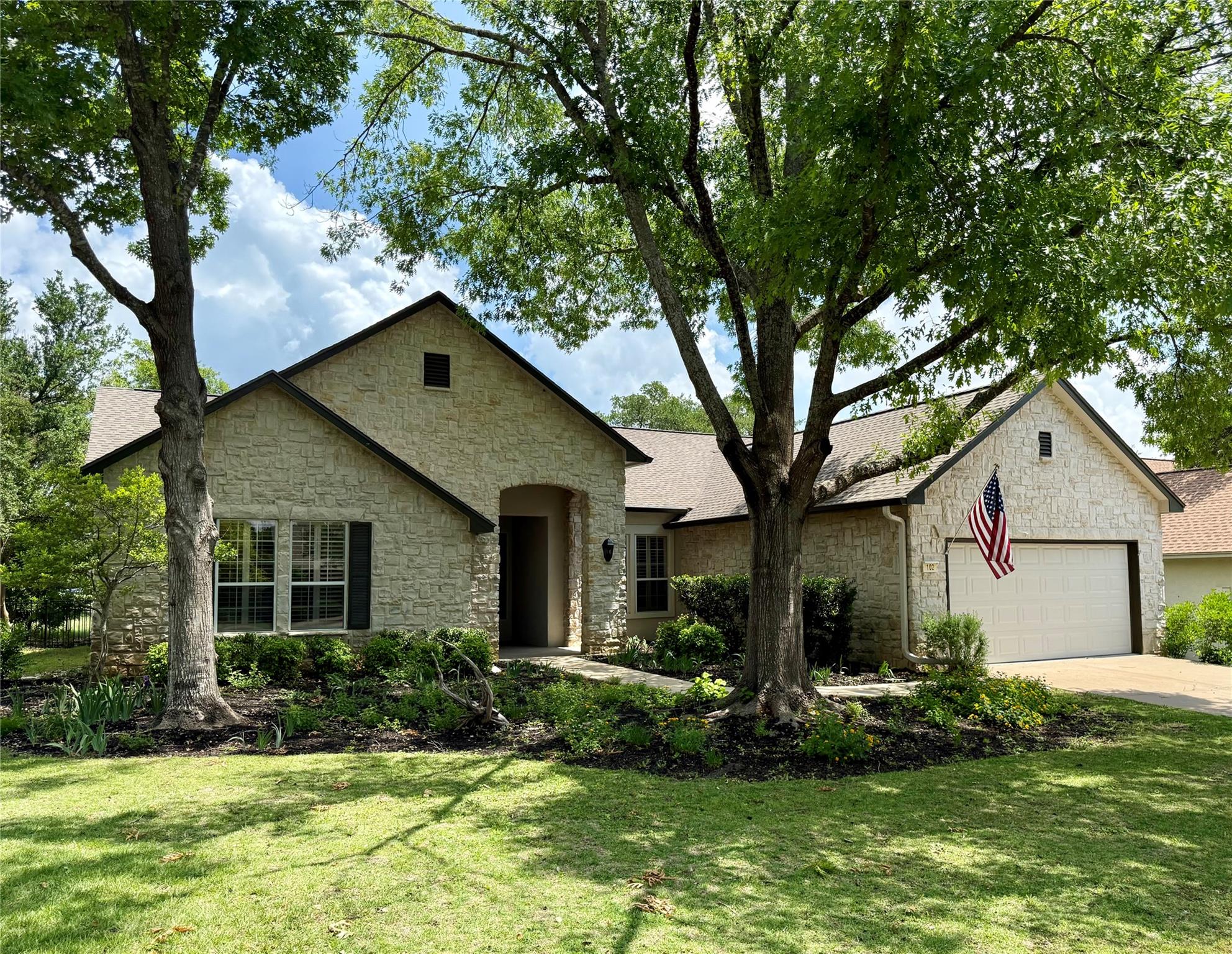 102 Blue Sky CT