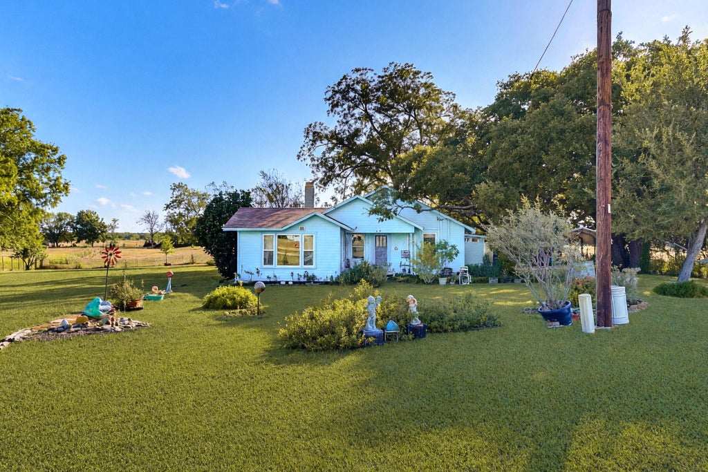 Photo of 616 Lay RD, Lockhart, TX 78644 (MLS # 5565460)