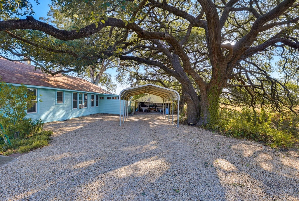 Photo of 616 Lay RD, Lockhart, TX 78644 (MLS # 5565460)