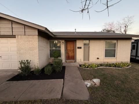 8515 Spearman DR Austin TX 78757