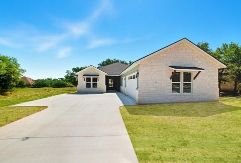 226 Sunday DR Burnet TX 78611